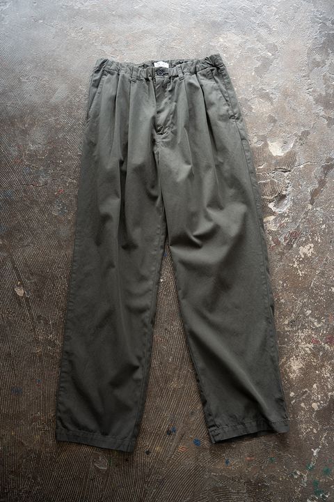 【26SS】ガーメントダイ2タックテーパードパンツ(DARK OLIVE)
