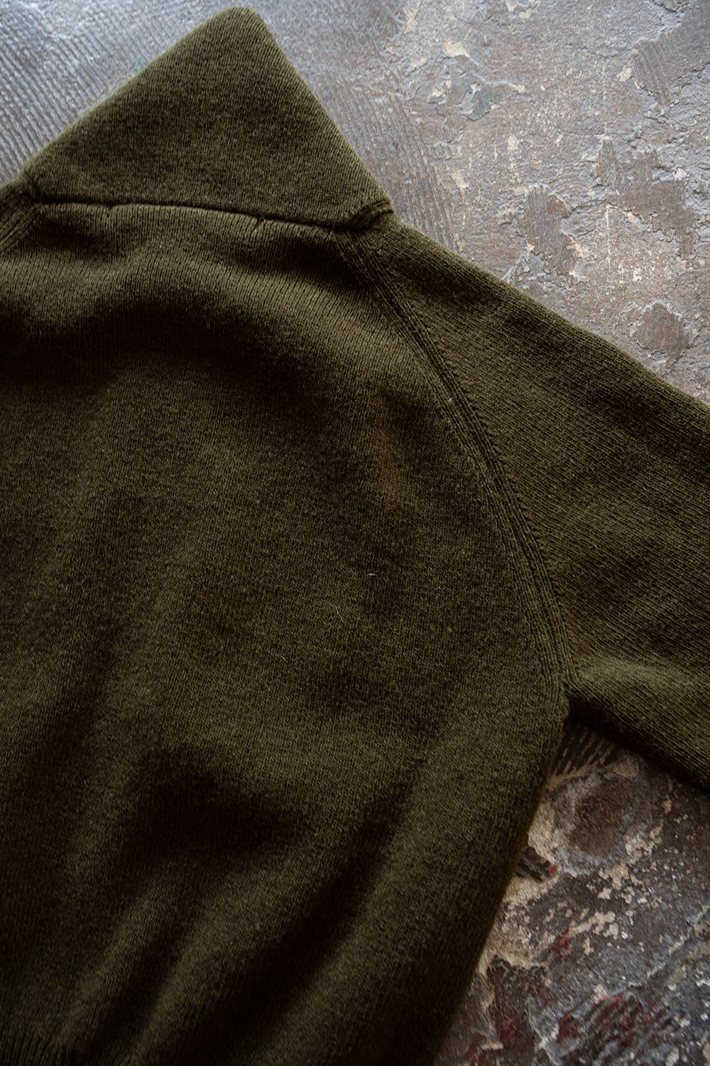 Hard twisted Shetlandwool type C-2(OLIVE KHAKI)
