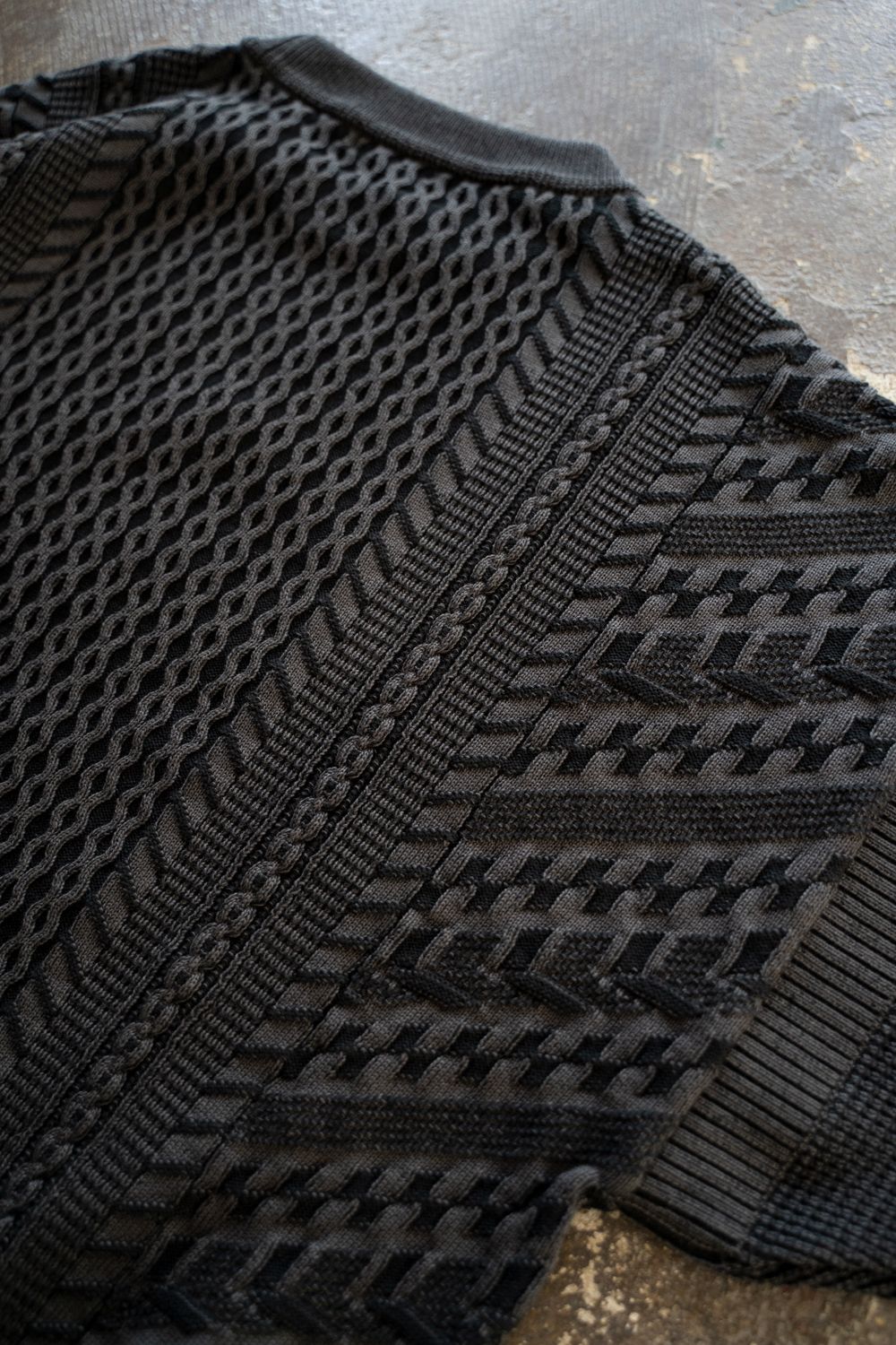 YASHIKI - 【25AW】Fubuki Knit(BLACK) | Salty