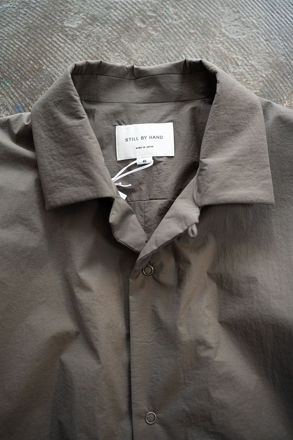 【25AW】シンサレートオープンカラーシャツブルゾン(CHARCOAL BROWN)