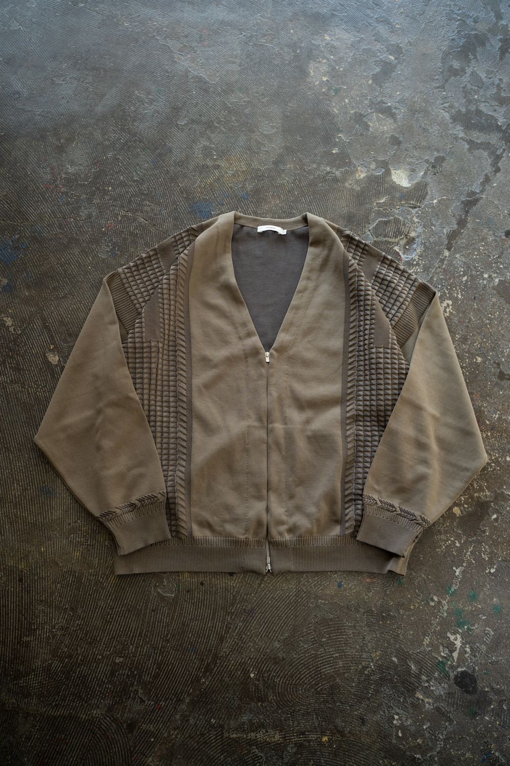 【ラスト1点】【25AW】Hakuhyo Zip Cardigan(BEIGE)