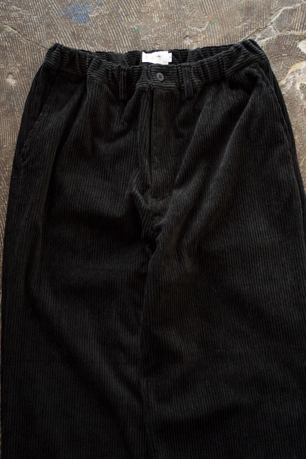 【26AW】綿×レーヨン5Wコーデュロイイージーパンツ(BLACK)