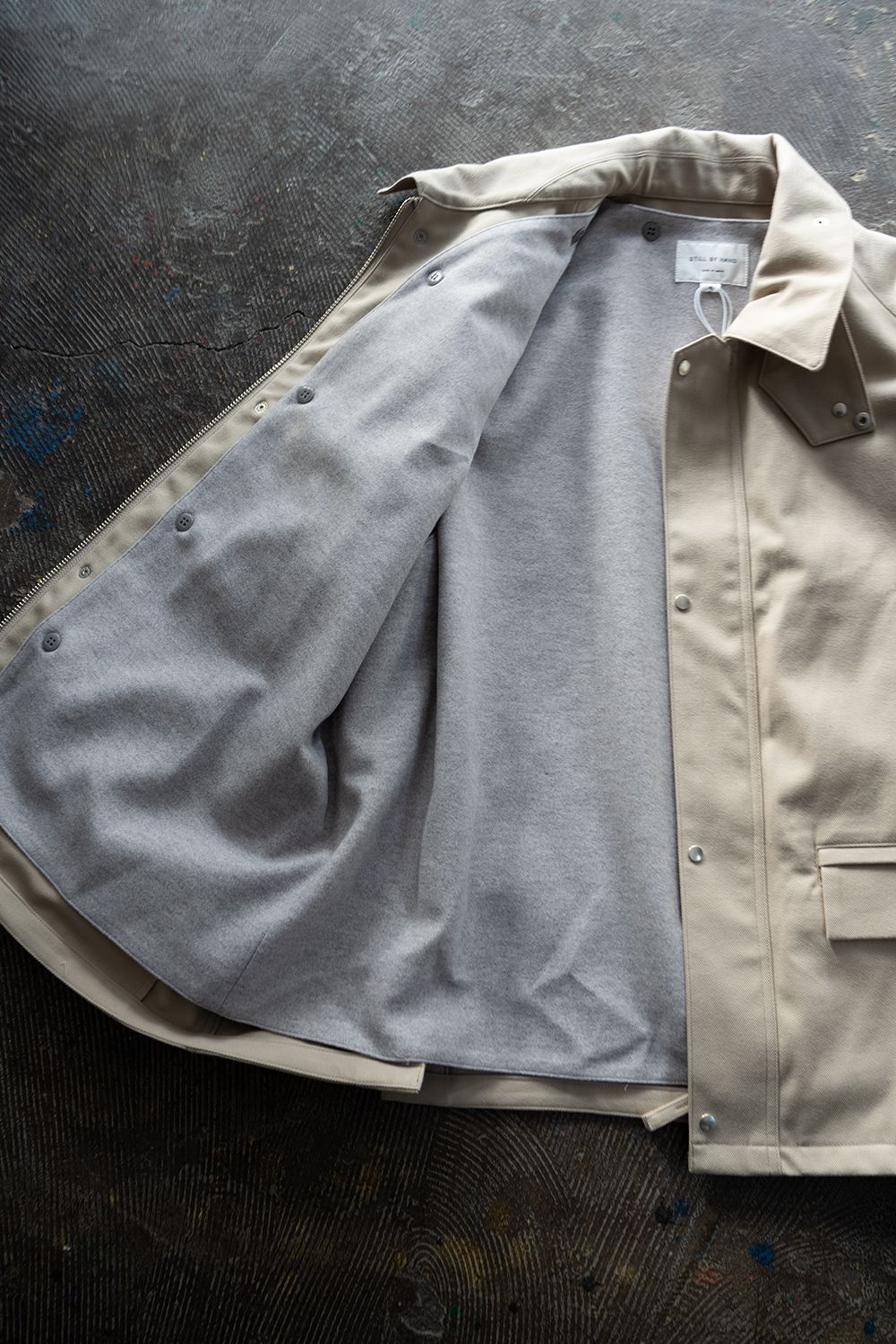 【25AW】コットン×ポリエステルショートブルゾン(LIGHT BEIGE)