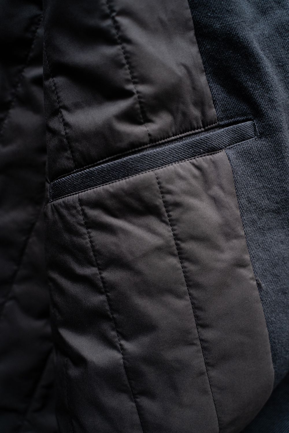 【ラスト1点】【24AW】シンサレートステンカラーハーフコート(NAVY)