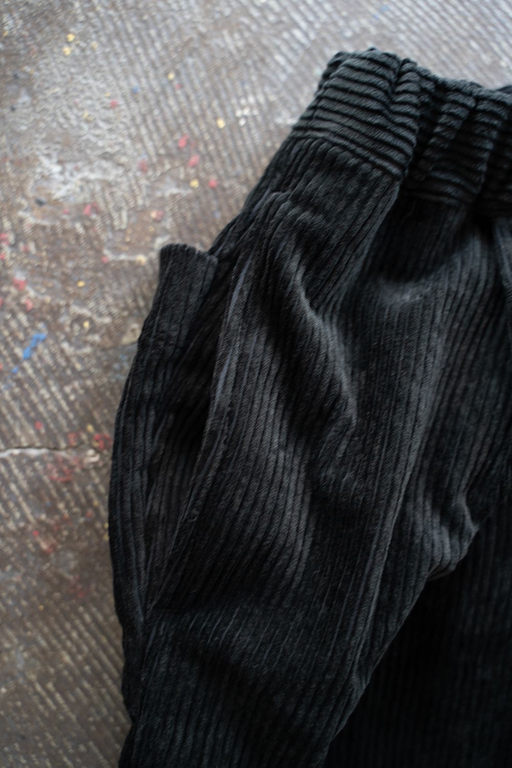 【ラスト1点】【23AW】綿×レーヨンコーデュロイイージーパンツ(BLACK)