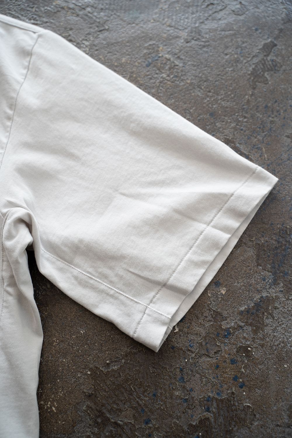 【ラスト1点】Back Shirt Tee/強撚天竺Tシャツ(ECRU)