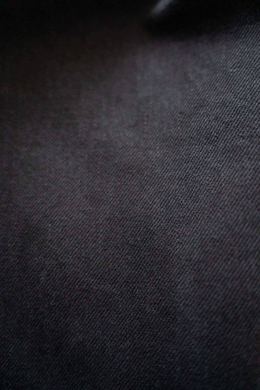 【25AW】フェードカラーデニムワンタックパンツ(INK BLACK)