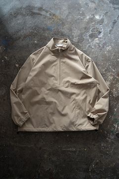【ラスト1点】【25SS】撥水ポリエステルハイネックアノラック(BEIGE)
