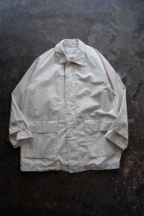 【26SS】ガーメントダイステンカラーハーフコート(ECRU)