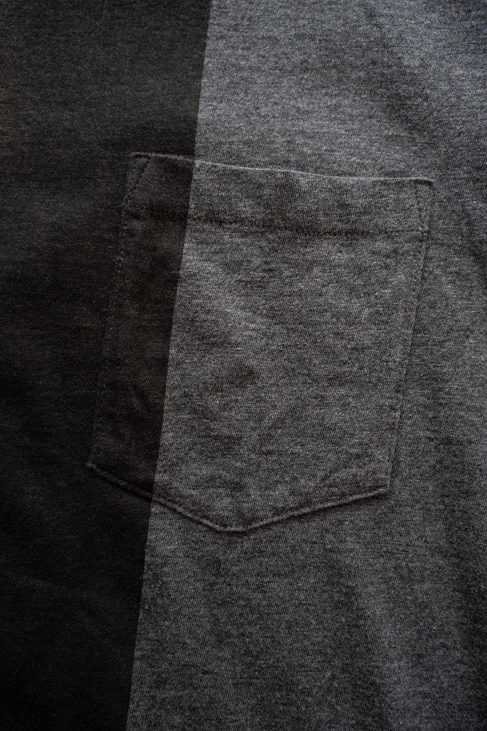 【ラスト1点】【25SS】グラフィックTシャツ(CHARCOAL)