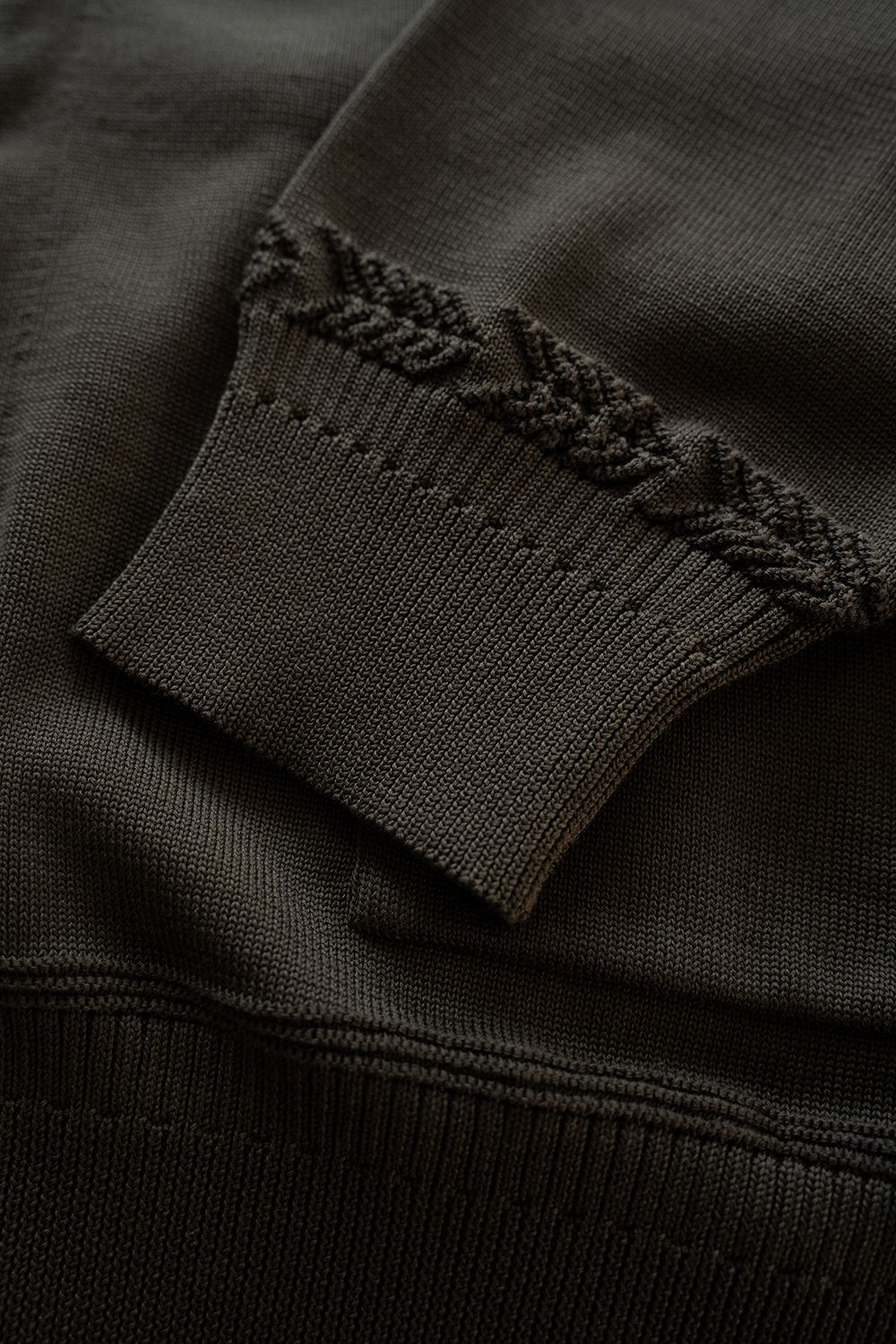 【26AW】Akiyo Zip Cardigan(DARK OLIVE)
