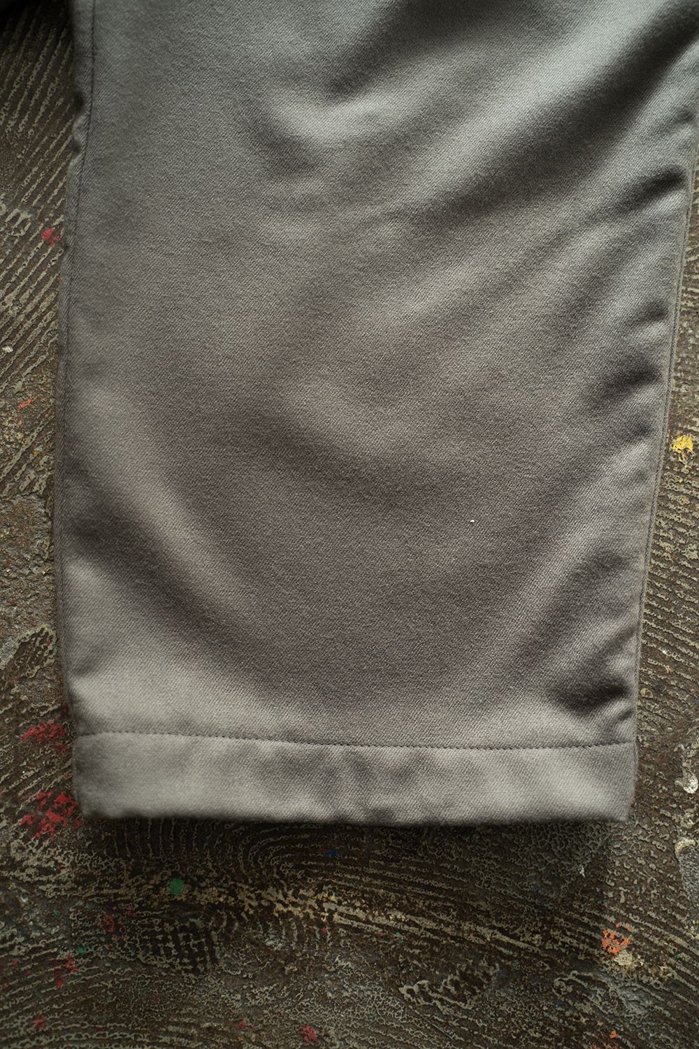 【25AW】サキソニーイージーパンツ(GREIGE)