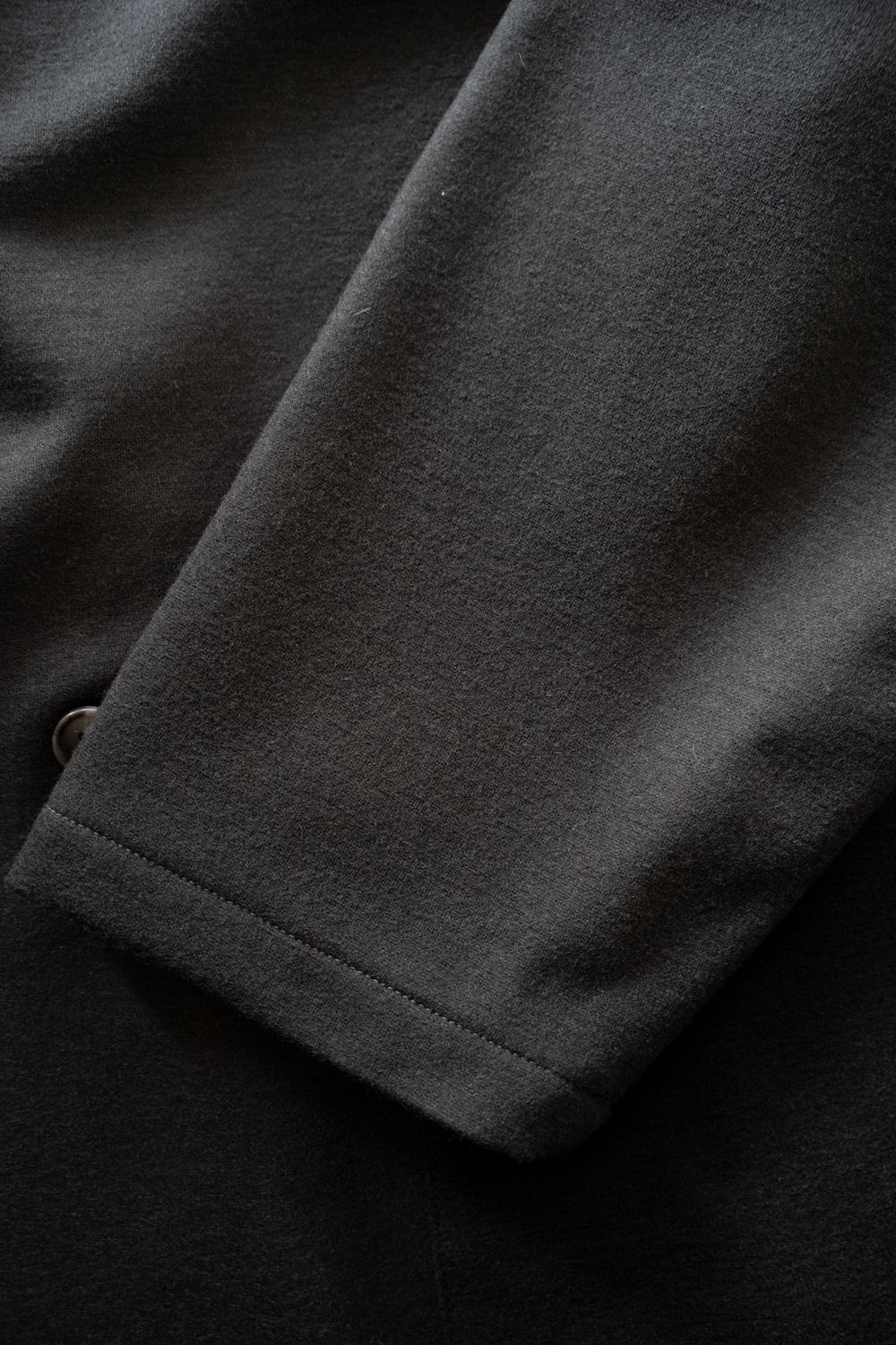 【25AW】ウールジャージーダブルジャケット(CHARCOAL)