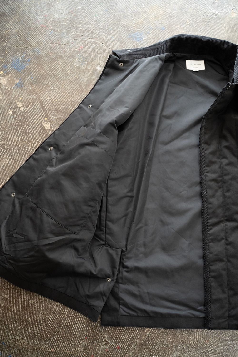 【25AW】コーデュロイ切り替えシンサレートキルティングブルゾン(BLACK)