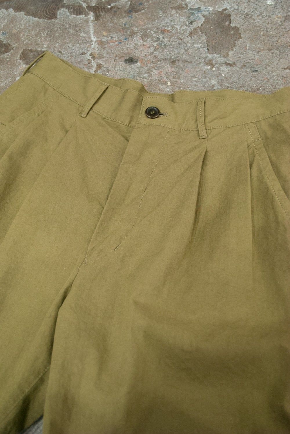 【16SS】TRAVELER TUCK PANTS(KHAKI)