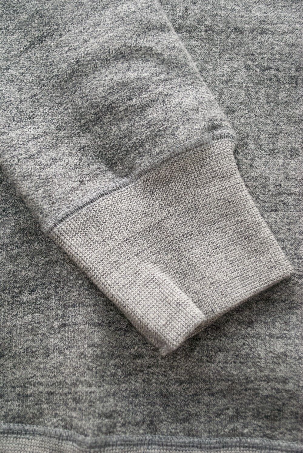 【ラスト1点】【定番人気】 Crew Neck Sweat(CHARCOAL)