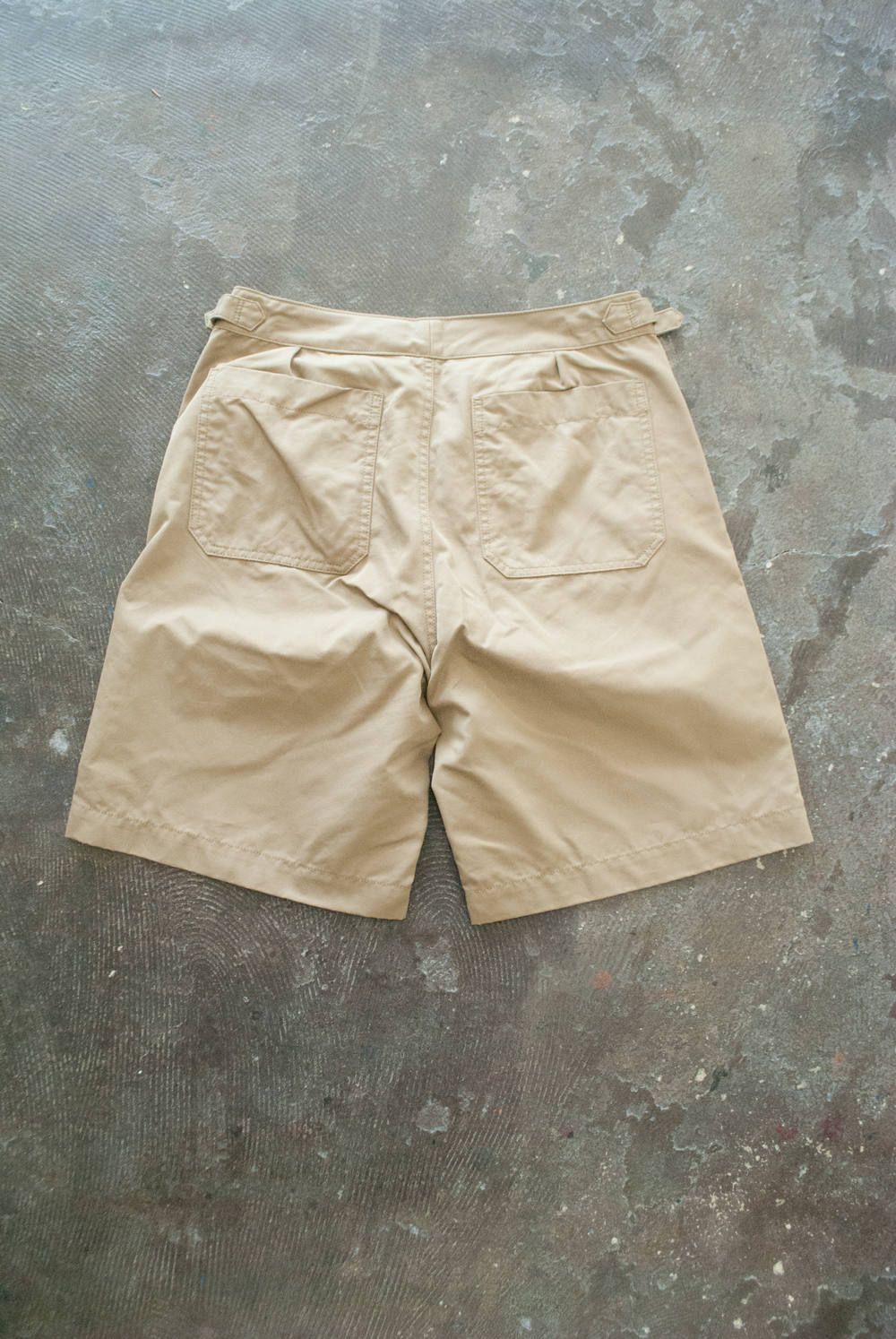 【ラスト1点】バーバリーグルカショートパンツ(BEIGE)