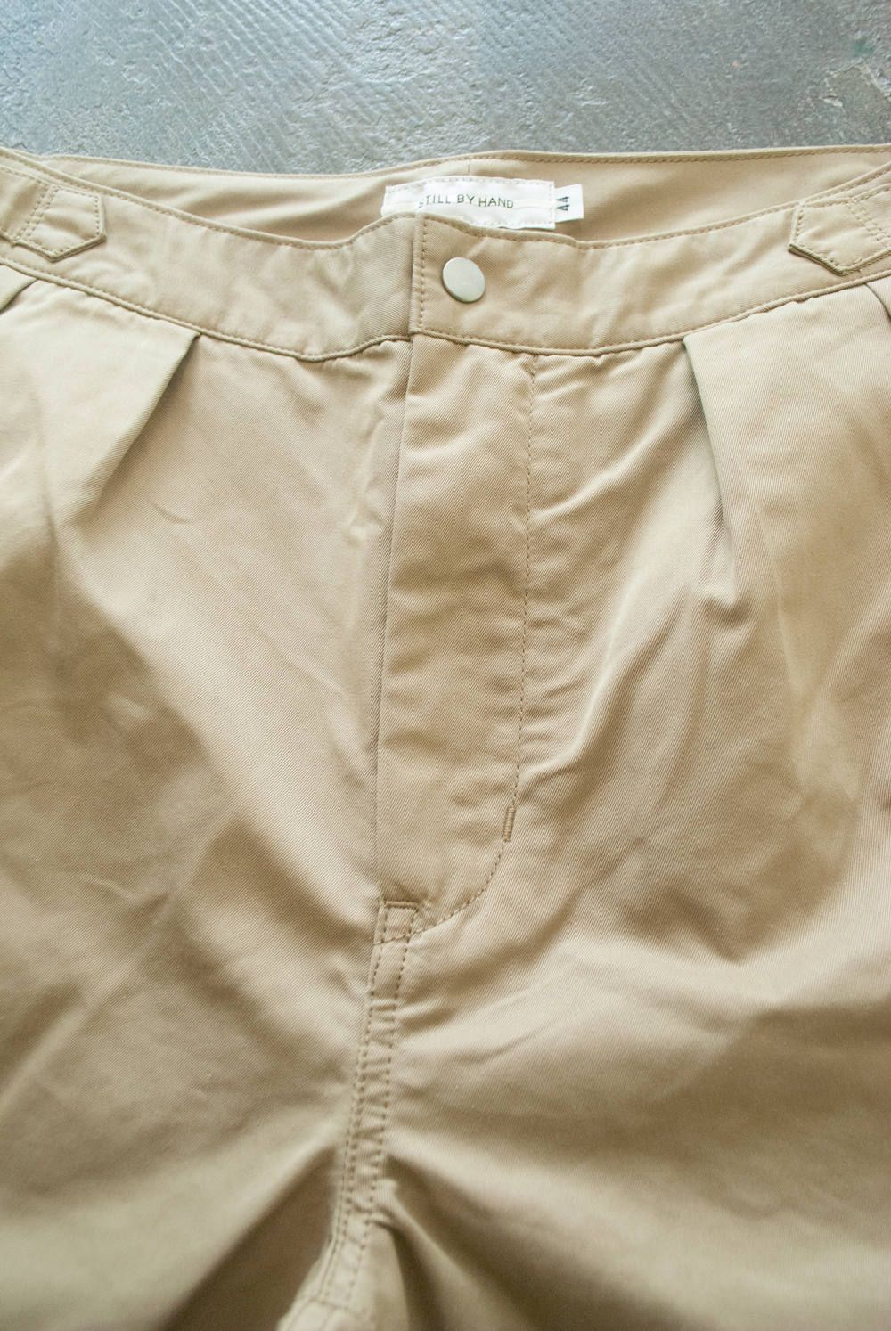 【ラスト1点】バーバリーグルカショートパンツ(BEIGE)