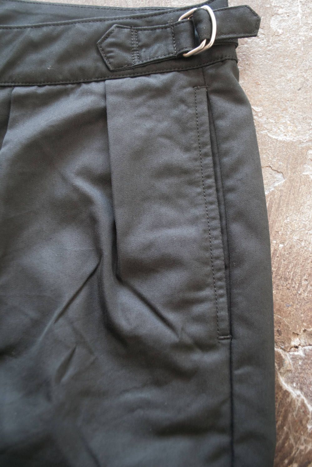 【ラスト1点】バーバリーグルカショートパンツ(BLACK)