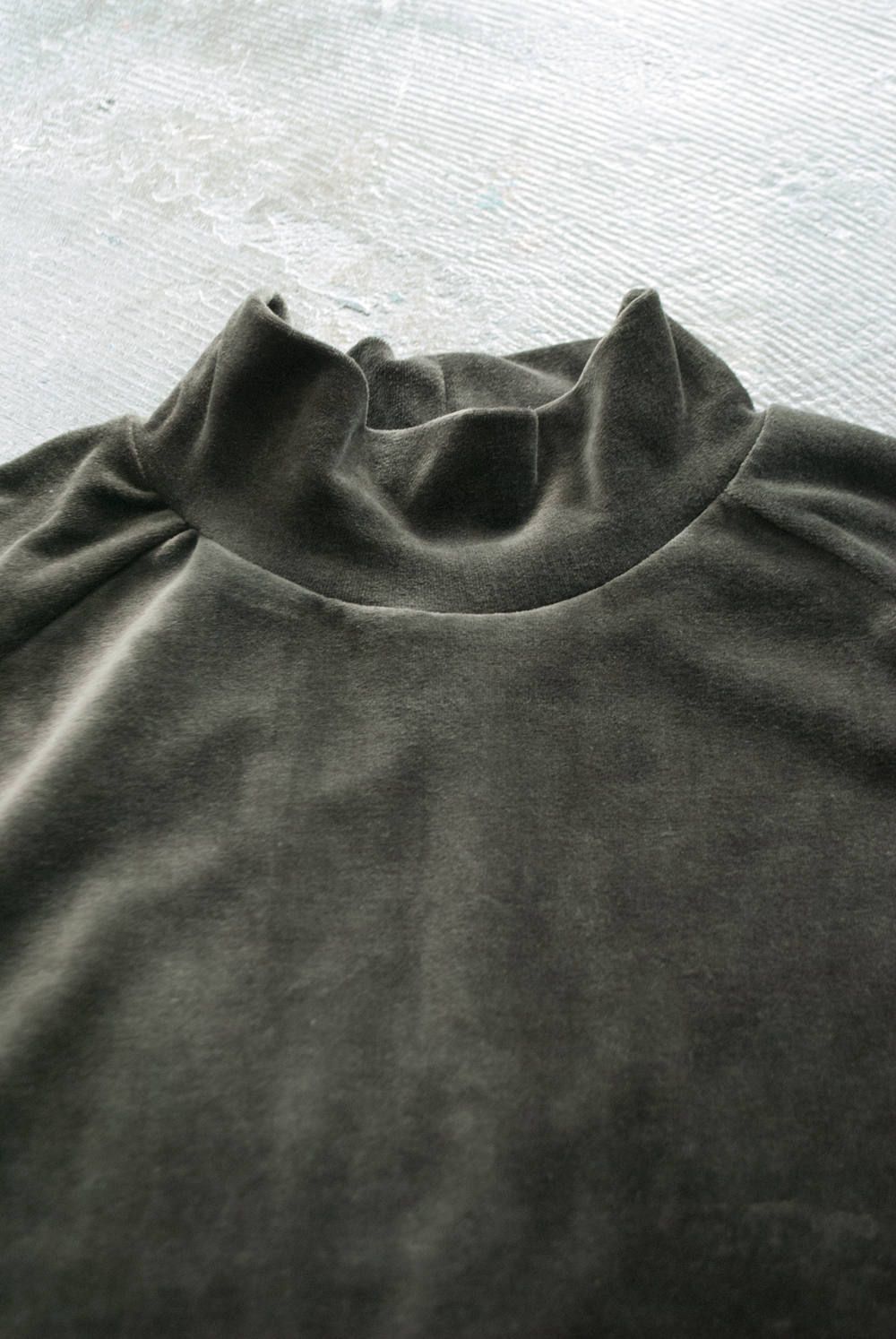 【ラスト1点】【18AW】Velour Mock Neck L/S Tee(BROWN)