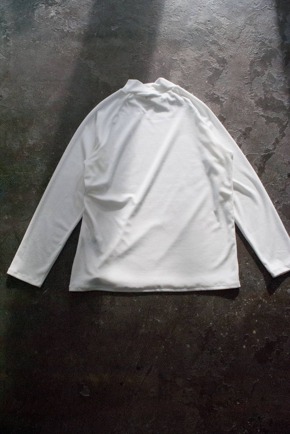 【ラスト1点】【18AW】Velour Mock Neck L/S Tee(WHITE)