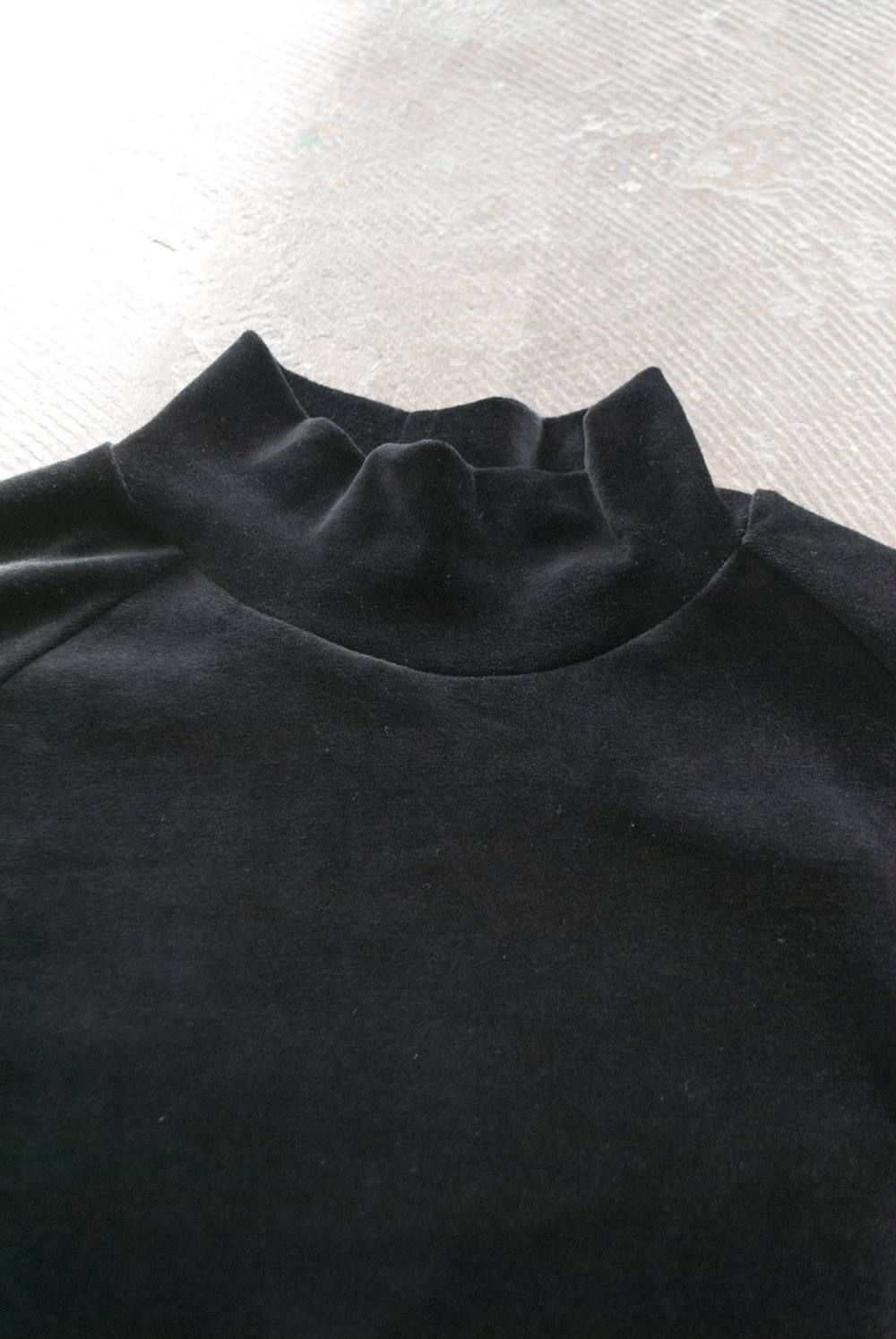 【ラスト1点】【18AW】Velour Mock Neck L/S Tee(BLACK)