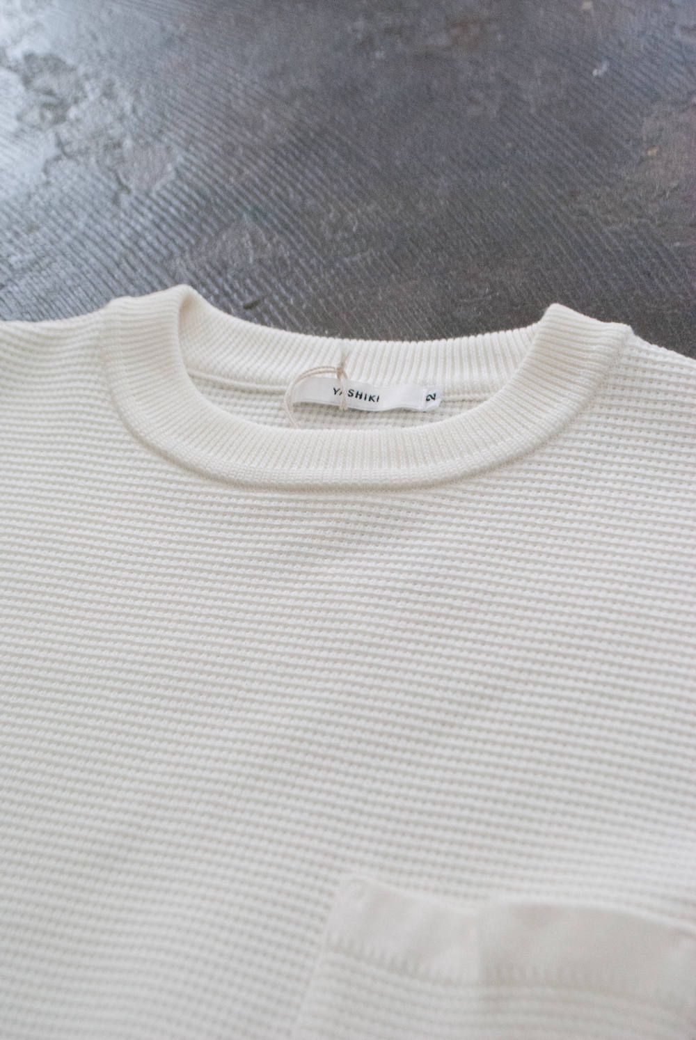 YASHIKI - 【ラスト1点】【定番作品】Waffle Crew neck Knit(WHITE