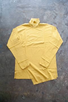 【ラスト1点】Layered Poloneck L/S/レイヤードモックネックカットソー(MUSTARD)