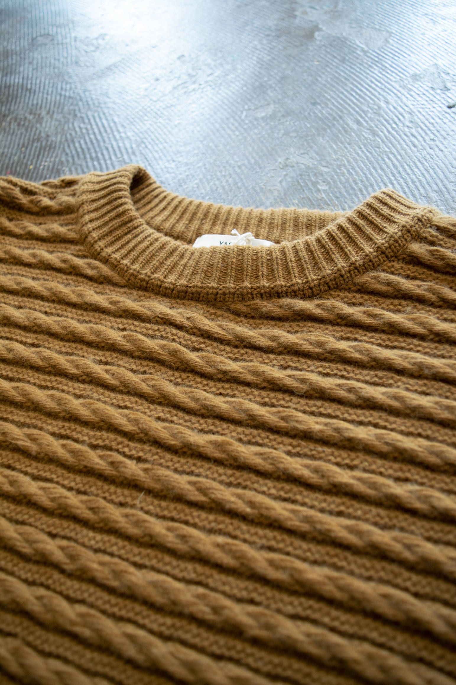 YASHIKI - 【ラスト1点】【19AW】Waranawa Knit(OCHER) | Salty