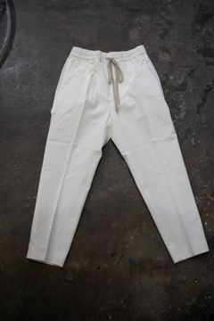 【ラスト1点】INTUCK SLACKS/テーパードイージーパンツ(OFF WHITE)