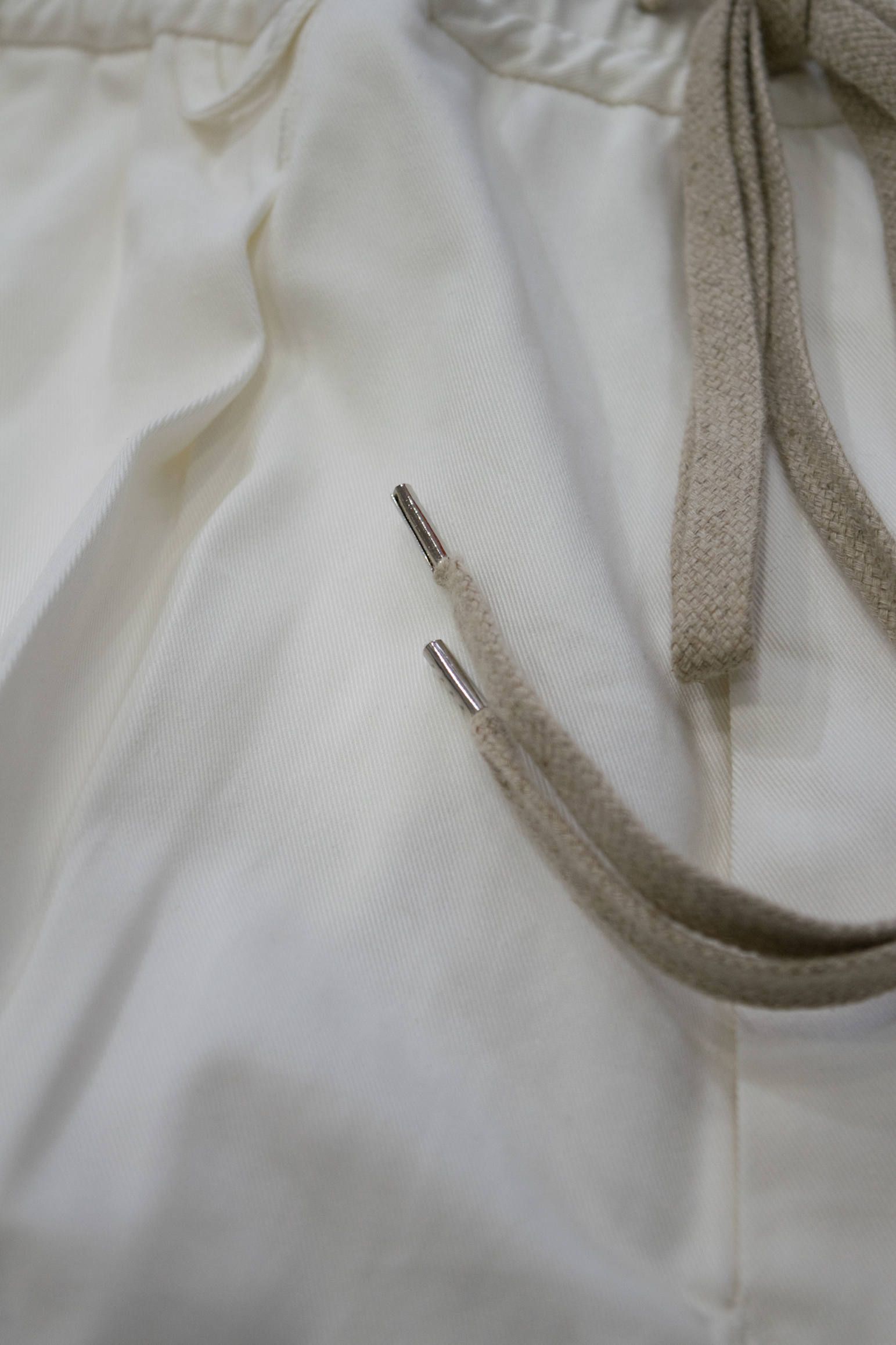 【ラスト1点】INTUCK SLACKS/テーパードイージーパンツ(OFF WHITE)