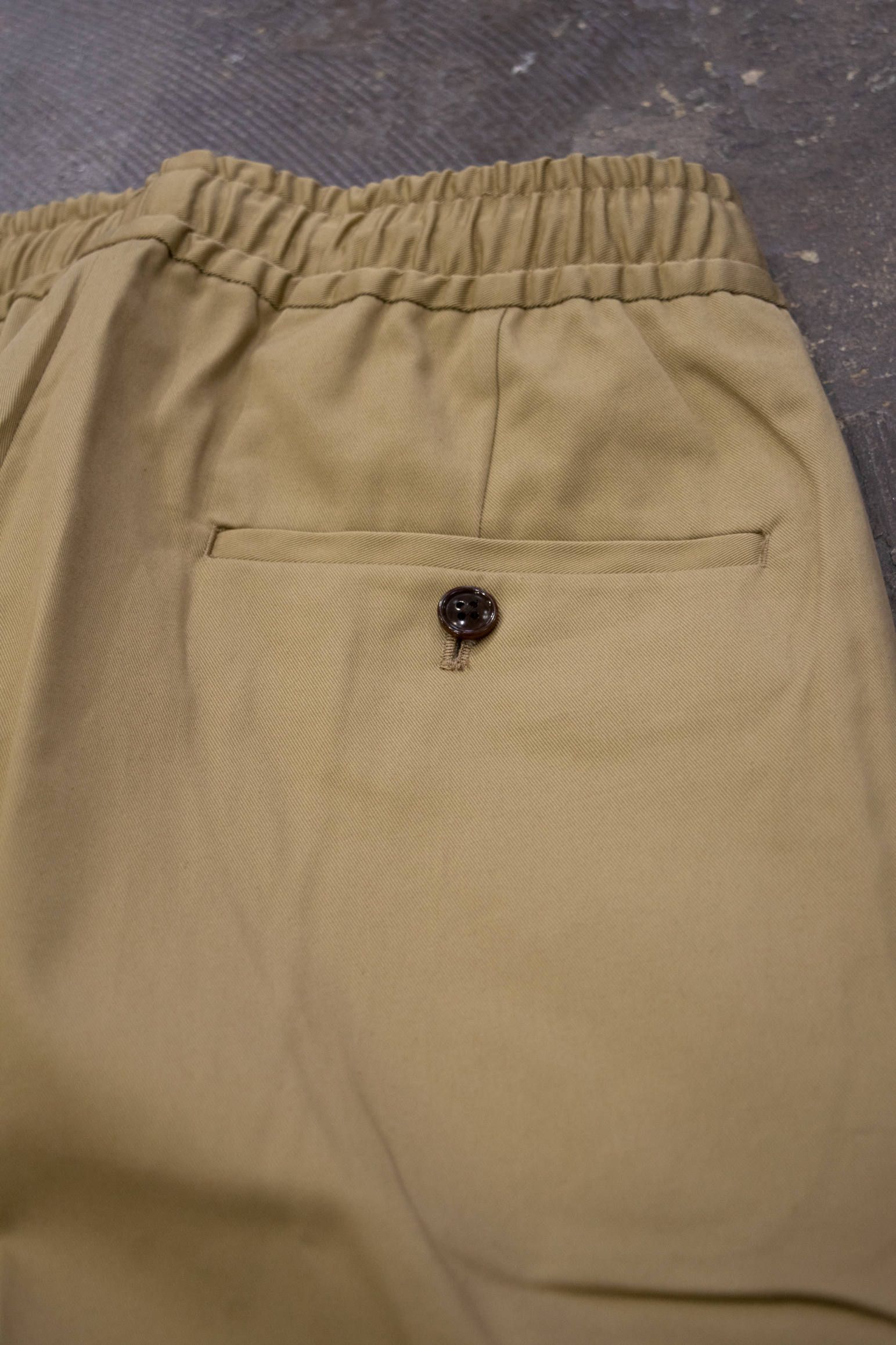 【ラスト1点】INTUCK SLACKS WIDE/ワイドテーパードイージーパンツ(KHAKI)