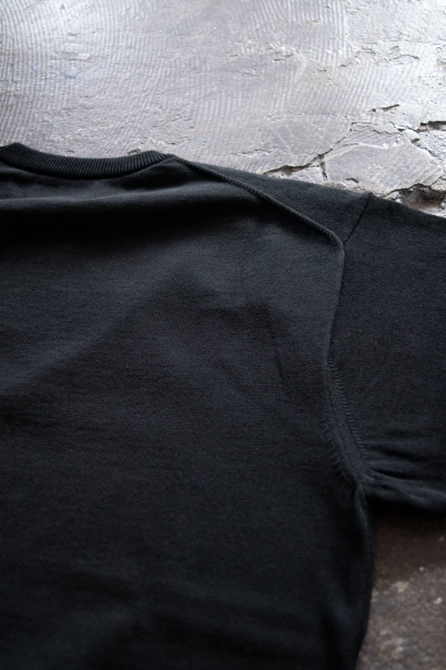 綿×麻×ポリエステル半袖ニットTee(BLACK)