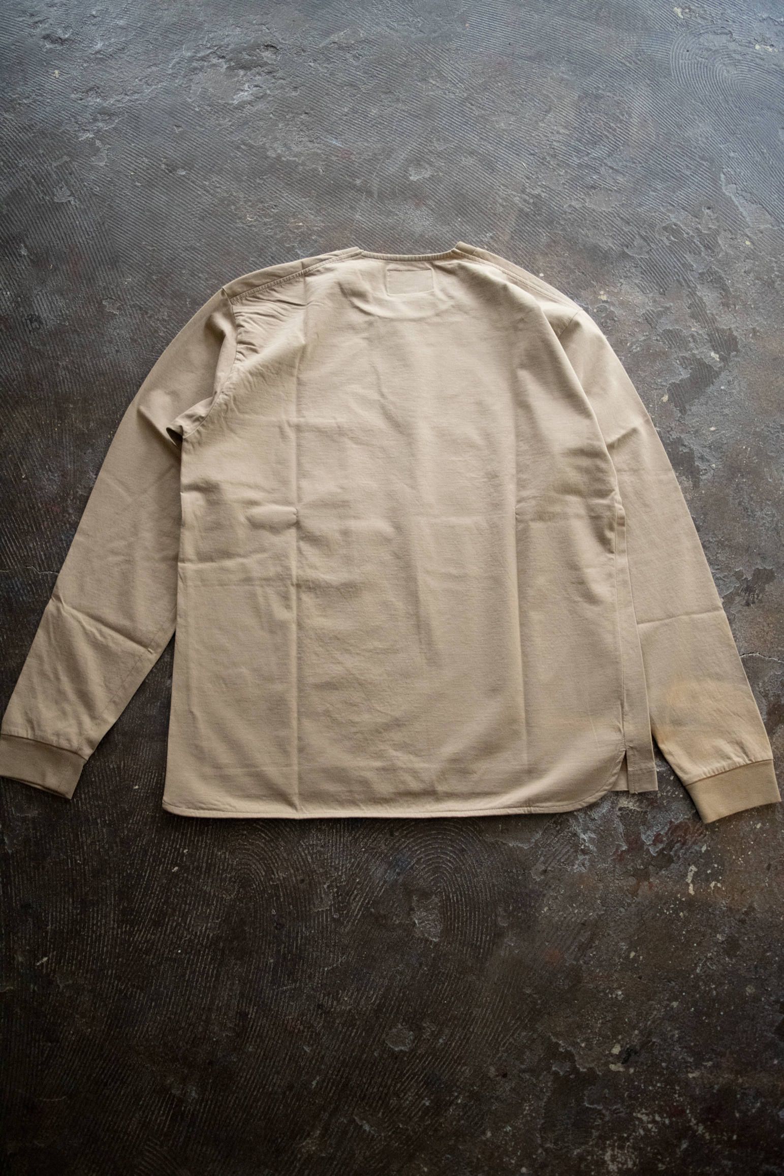 BIG胸ポケカットソー(BEIGE)