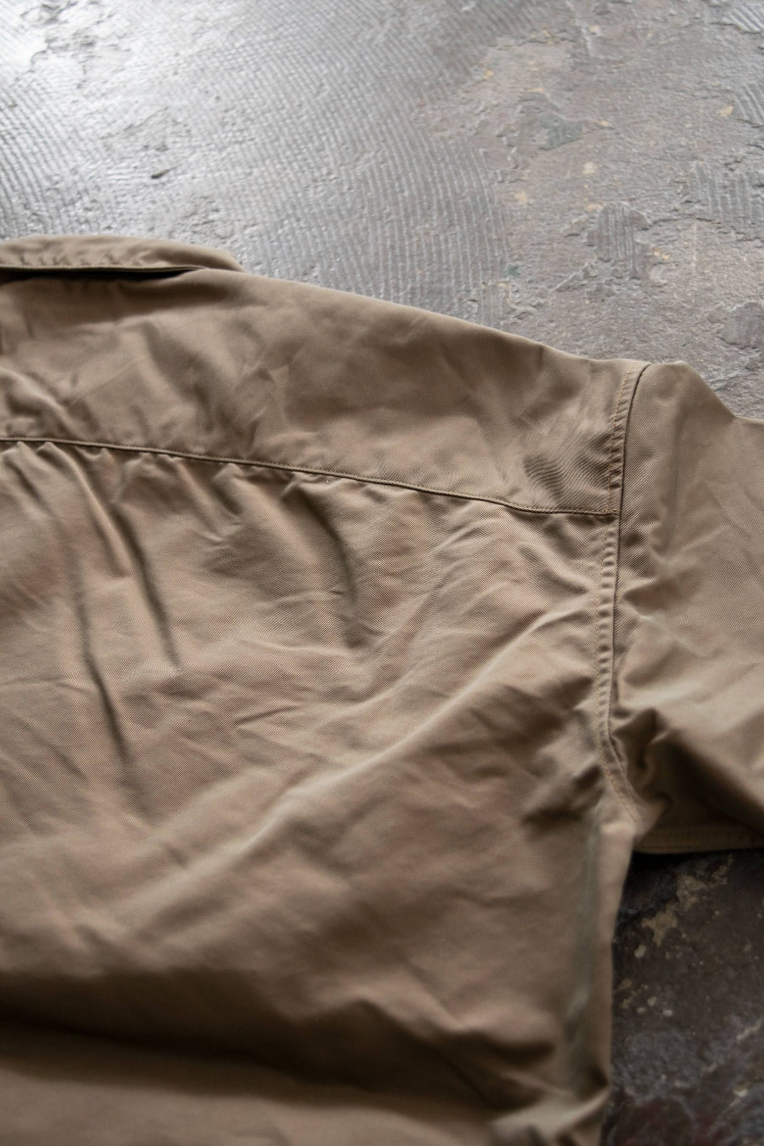 【ラスト1点】Open Collar  H/S Shirt/オープンカラーギャバジンシャツ(BEIGE)