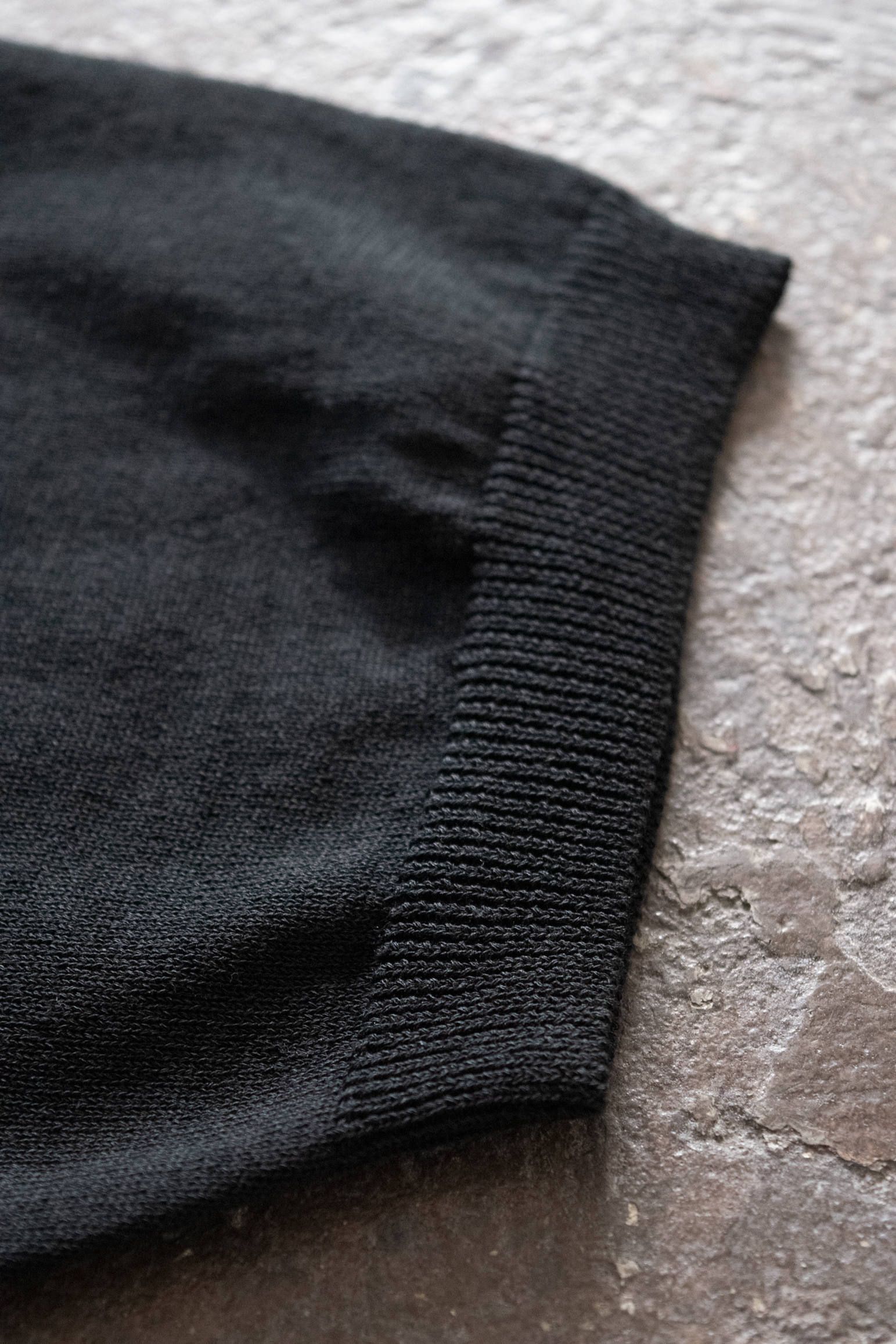 綿×麻×ポリエステル半袖ニットTee(BLACK)