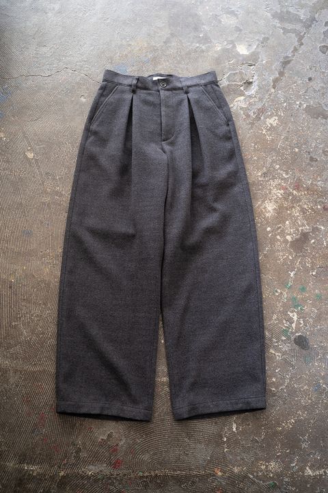 【25AW】2-Tack Wide Trousers/2タックワイドトラウザーズ(CHARCOAL)