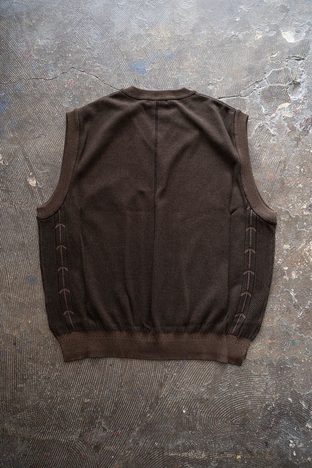 【ラスト1点】【25SS】Yozora V-neck Vest(BROWN)