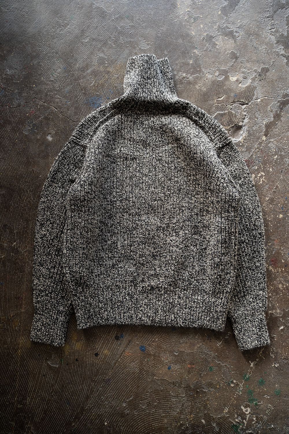 【ラスト1点】brushed yak/Shetland wool turtle neck sweater(BLACK MIX)