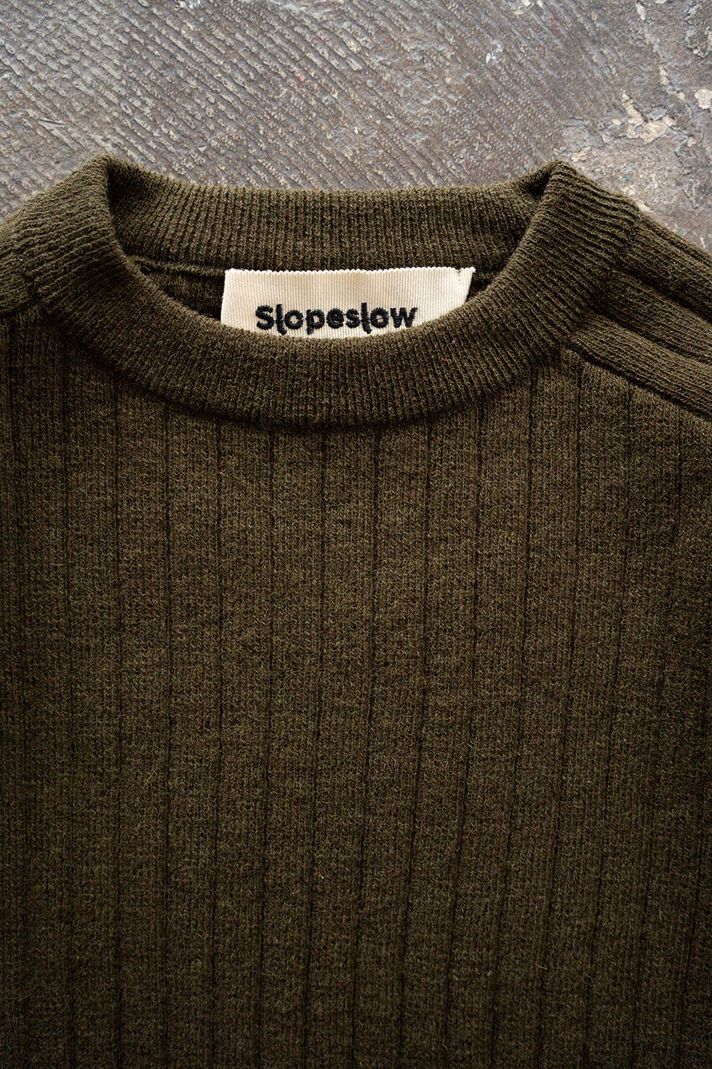 Hard twisted Shetlandwool RIB saddle shoulder crew neck sweater(OLIVE)