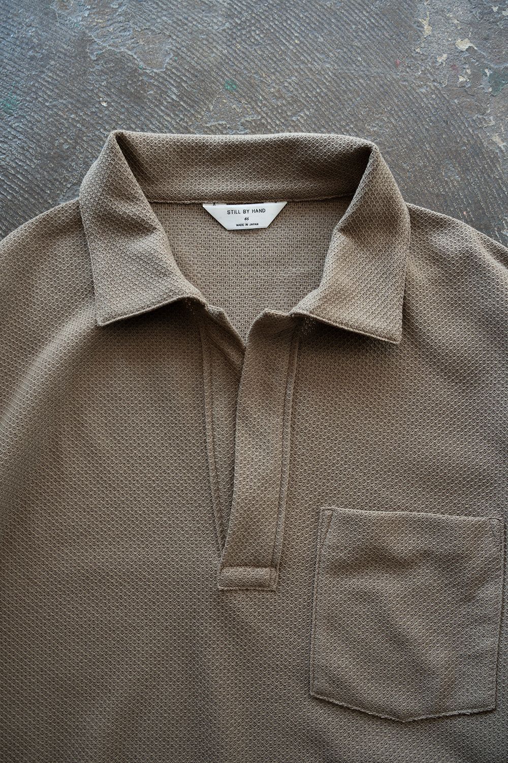 【26SS】コットン×ポリエステルスキッパーカットソー(KHAKI)