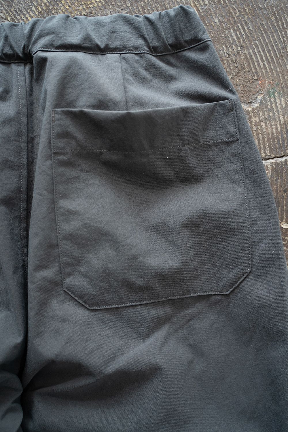 【ラスト1点】【25SS】ディープタックナイロンイージーパンツ(SLATE GRAY)
