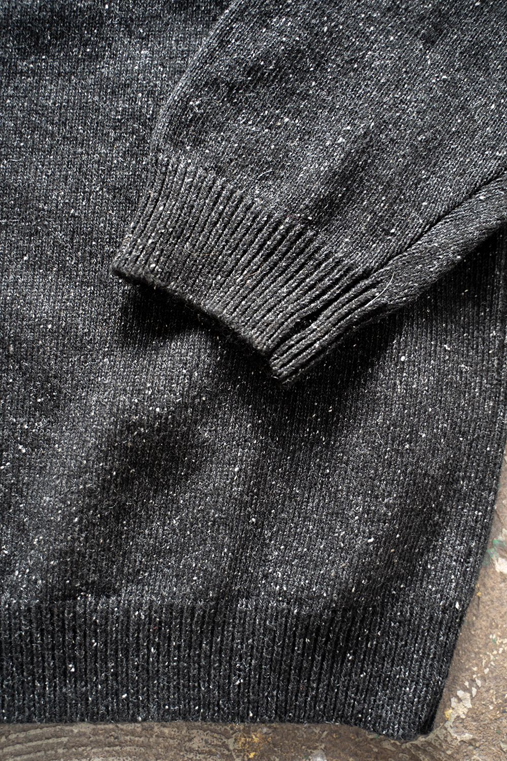 【ラスト1点】【22AW】シルク混タスマニアラムウールカーディガン(CHARCOAL)