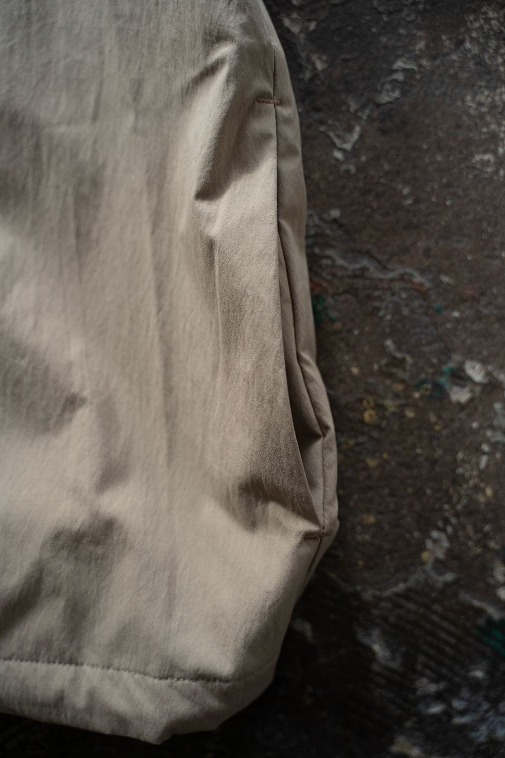 【ラスト1点】【25SS】撥水ポリエステルハイネックアノラック(BEIGE)