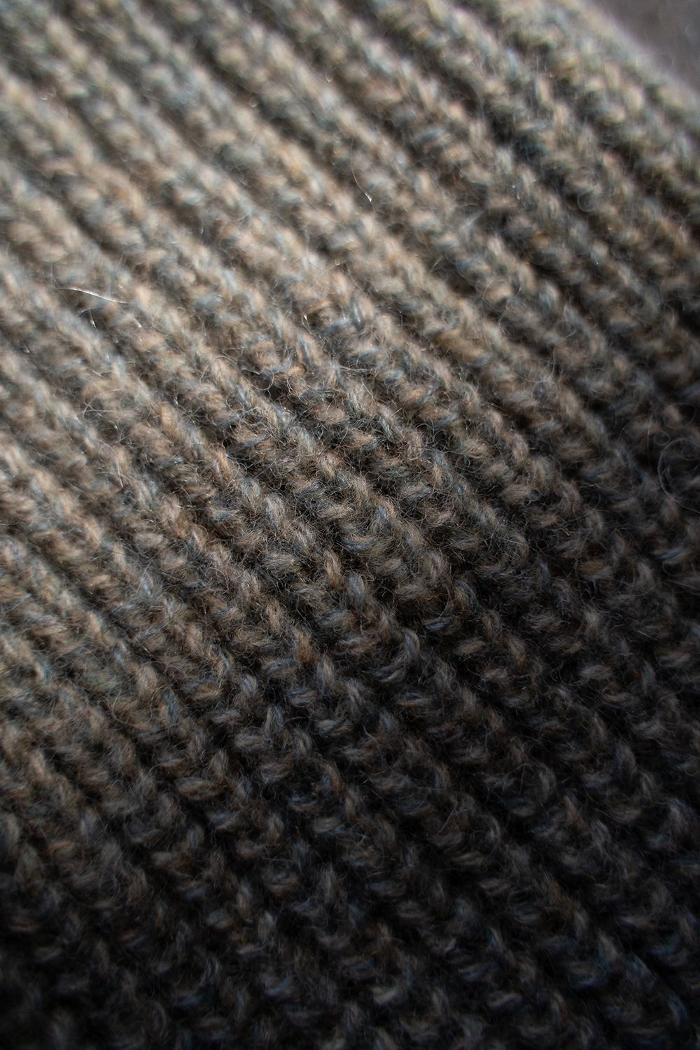 brushed yak/Shetland wool turtle neck sweater(CANDY BLUE)