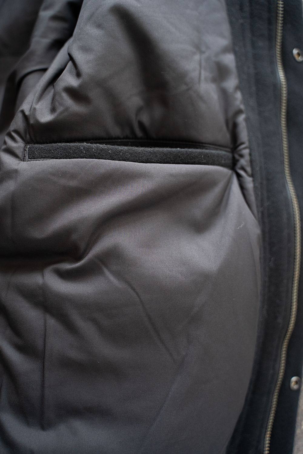 【25AW】ラムウールシンサレートスタンドカラーブルゾン(BLACK)