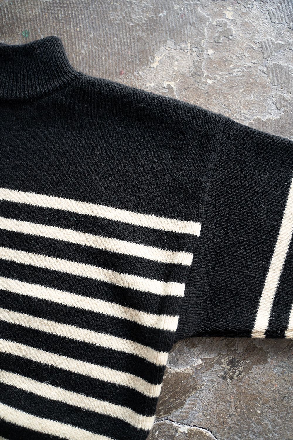 【ラスト1点】Hard twisted Shetlandwool GOB sweater(BLACK×WHITE)
