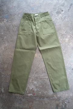 【ラスト1点】スビンコットンバックサテンベイカーパンツ(KHAKI)