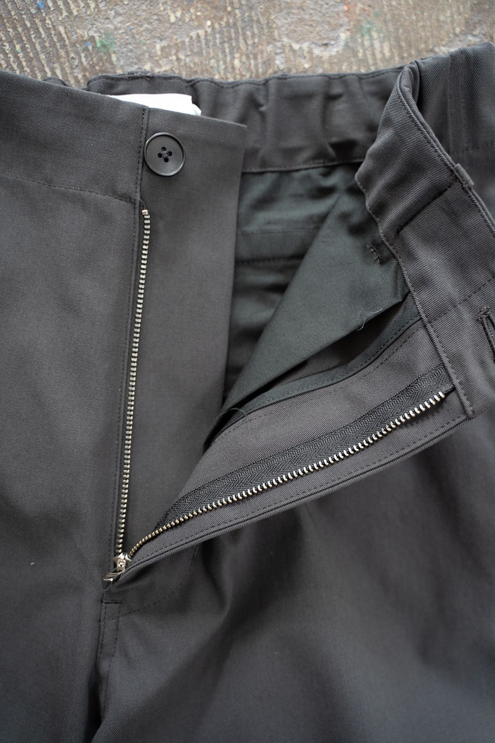【ラスト1点】【23SS】強撚コットン×ポリエステルワイドイージーパンツ(CHARCOAL)