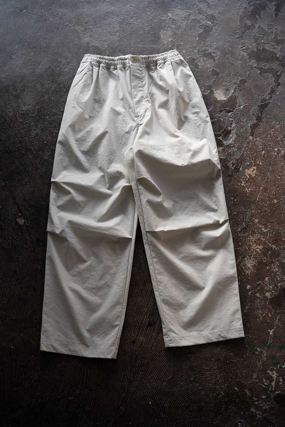 【25AW】タスランナイロンニータックイージーパンツ(IVORY)